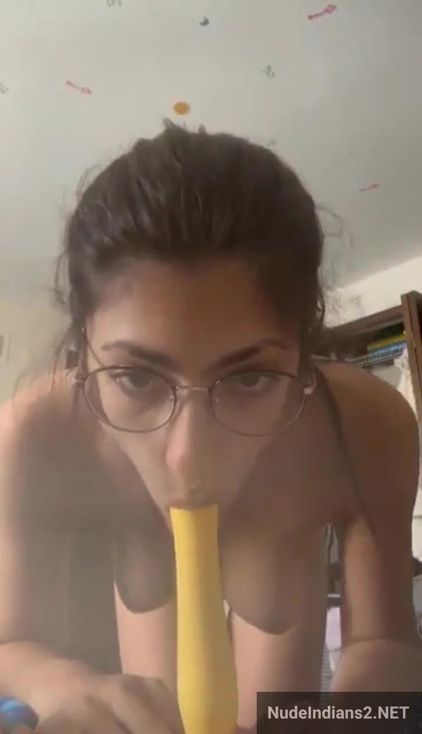 https://pub-5fcdf72a54cd4edbb03ec3edaa415a42.r2.dev/nakedleaks/wealthy_nri_woman_suhana_reveals_naked_body_in_selfies/31.jpg