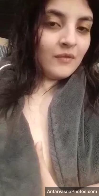 https://pub-5fcdf72a54cd4edbb03ec3edaa415a42.r2.dev/nakedleaks/wealthy_sister-in-law_sends_cleavage_photos_to_former_lover/3.jpg