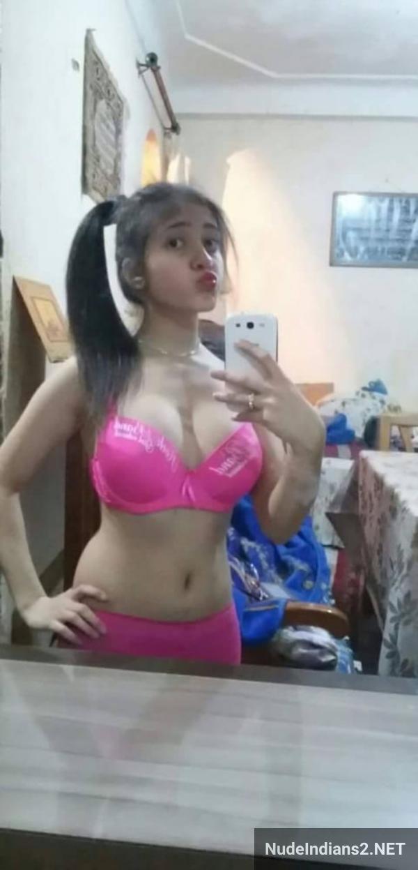 https://pub-5fcdf72a54cd4edbb03ec3edaa415a42.r2.dev/nakedleaks/when_my_cousin_roshni_surprised_me_on_raksha_bandhan/19.jpg