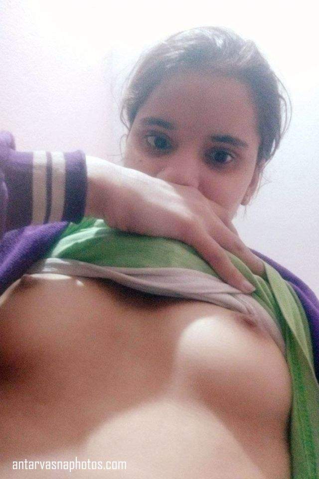 https://pub-5fcdf72a54cd4edbb03ec3edaa415a42.r2.dev/nakedleaks/yearning_youthful_photos_of_a_desi_girl's_experience/1.jpg