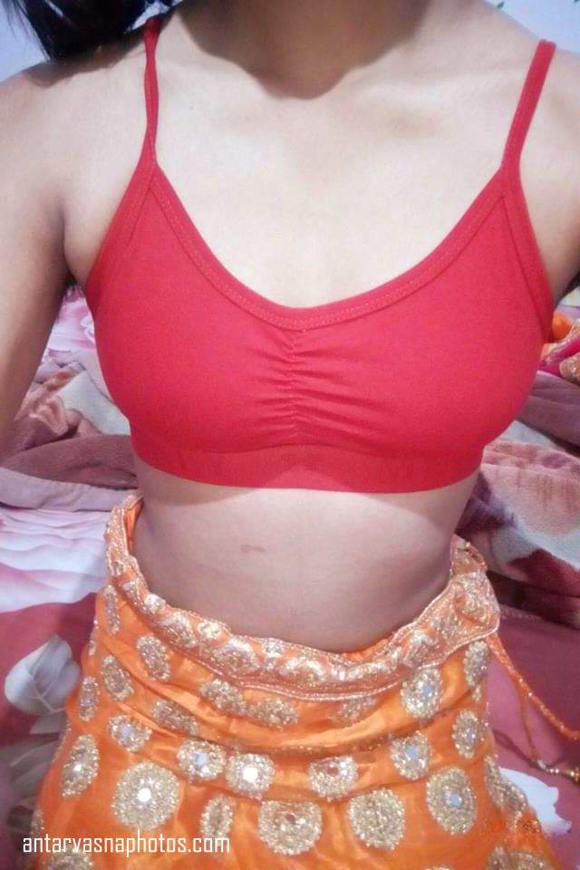 https://pub-5fcdf72a54cd4edbb03ec3edaa415a42.r2.dev/nakedleaks/yearning_youthful_photos_of_a_desi_girl's_experience/3.jpg