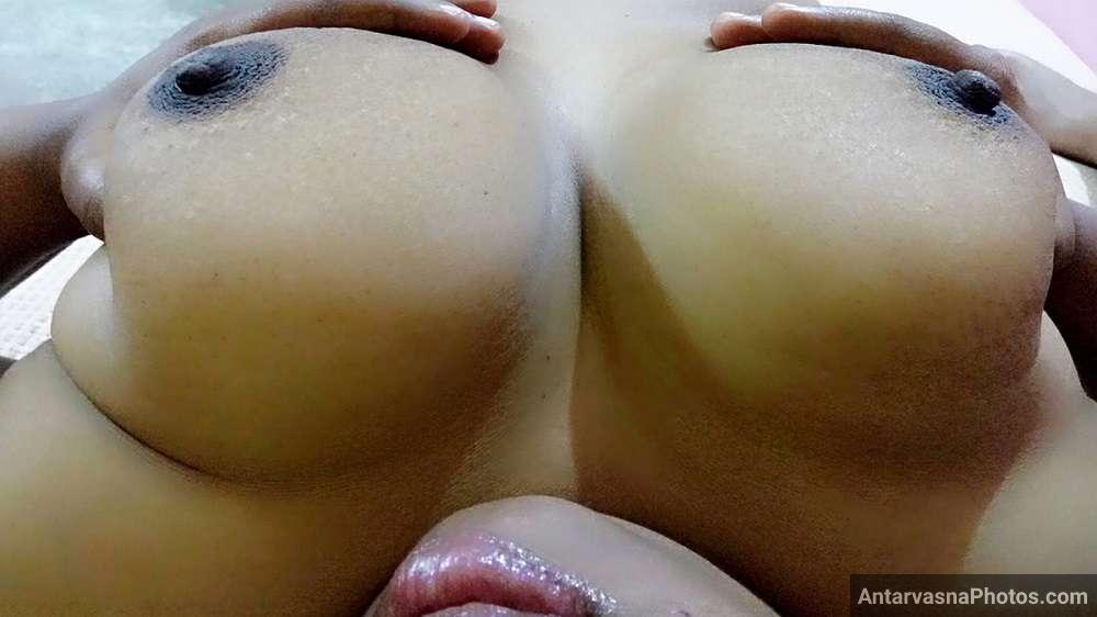 https://pub-5fcdf72a54cd4edbb03ec3edaa415a42.r2.dev/nakedleaks/young_man_pleasures_hot_indian_housewife_orally_(8_images)/3.jpg