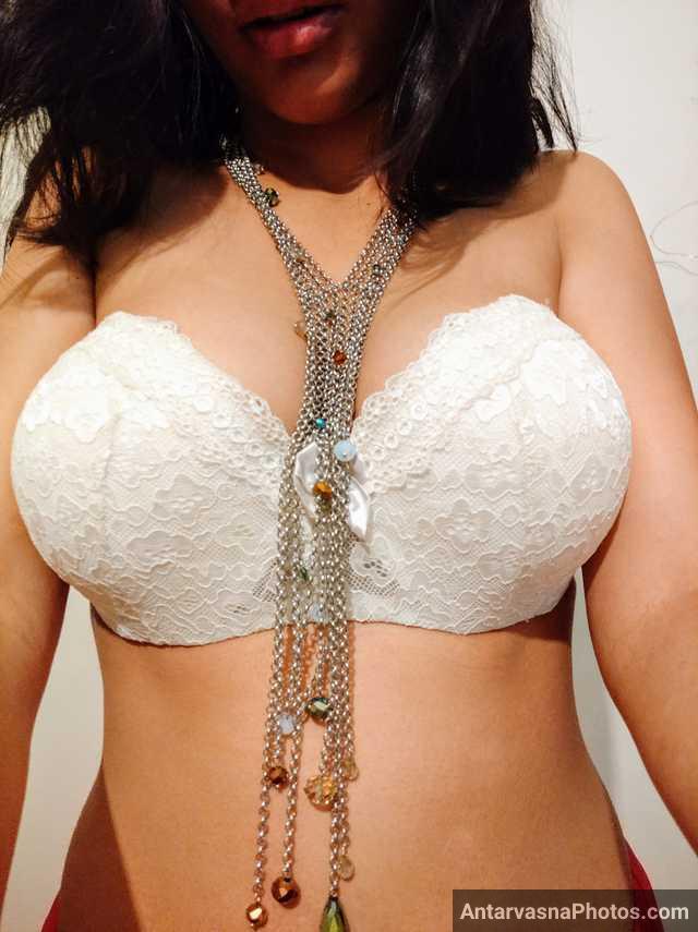 https://pub-5fcdf72a54cd4edbb03ec3edaa415a42.r2.dev/nakedleaks/youthful_dolly's_sensual_revealing_images/1.jpg