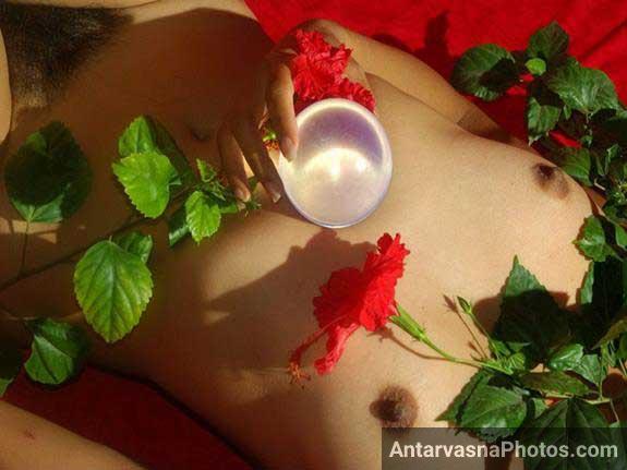 https://pub-5fcdf72a54cd4edbb03ec3edaa415a42.r2.dev/nakedleaks/youthful_rukhsana's_naked_images/3.jpg
